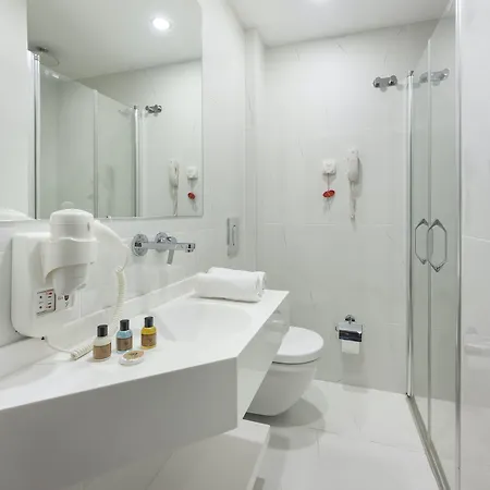 Uk Ξενοδοχείο