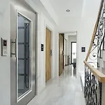 Uk فندق 3*